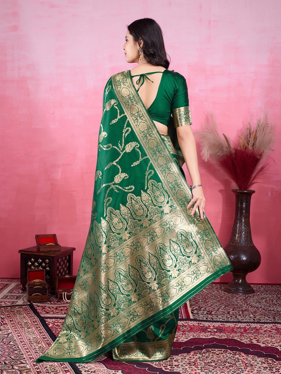 Vedant Vastram Banarasi Silk Fashion Saree - Green | Grocsy