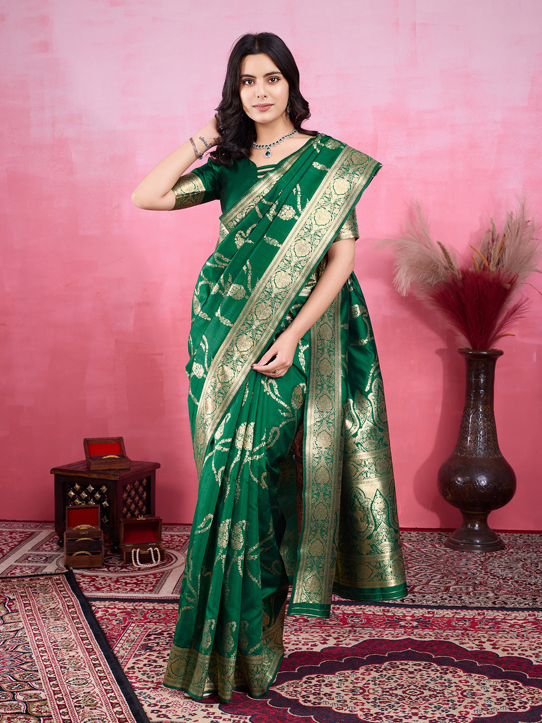 Vedant Vastram Banarasi Silk Fashion Saree - Green | Grocsy