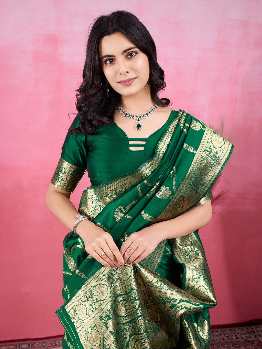 Vedant Vastram Banarasi Silk Fashion Saree - Green | Grocsy
