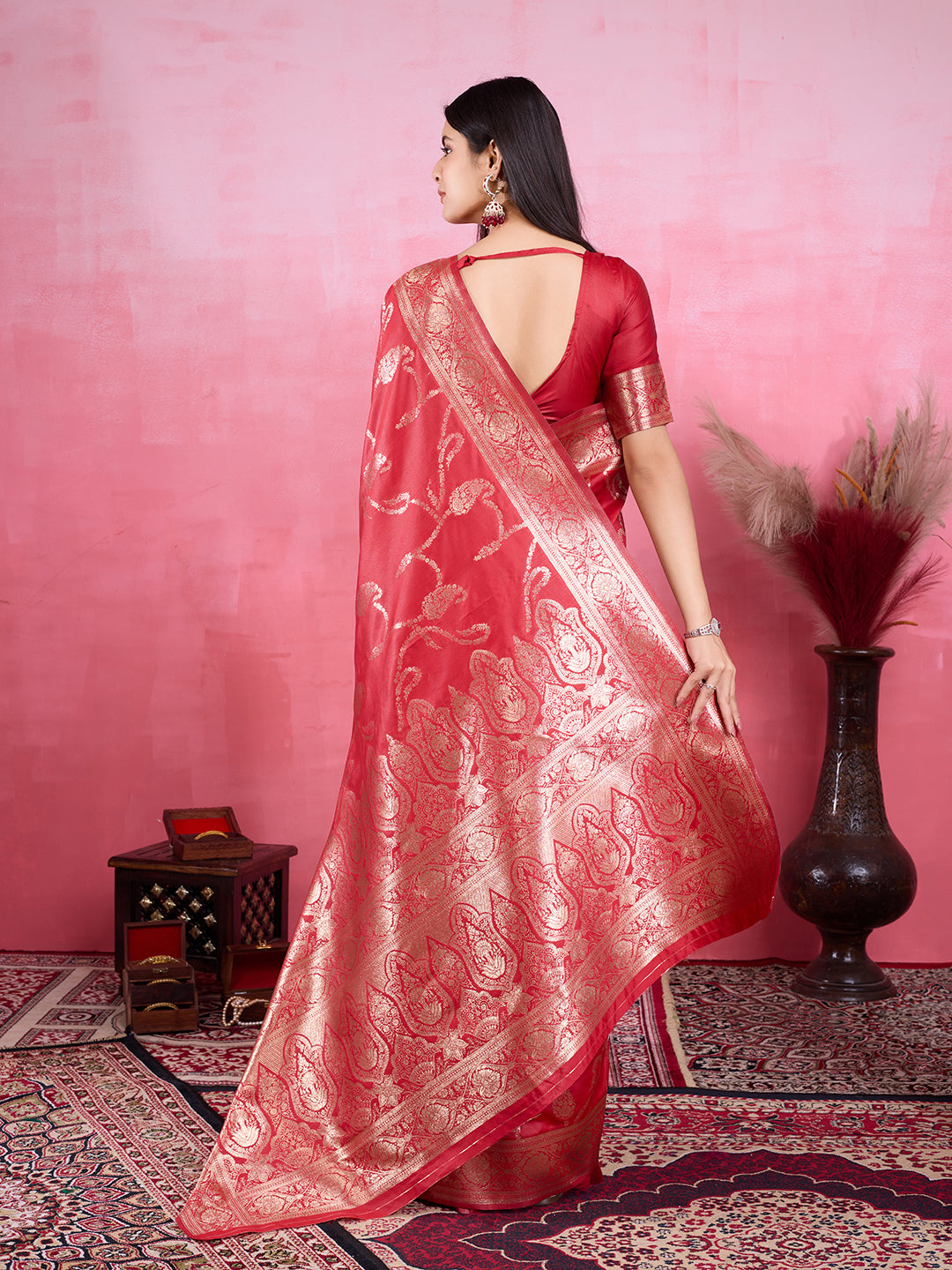 Vedant Vastram Banarasi Silk Fashion Saree - Red | Grocsy