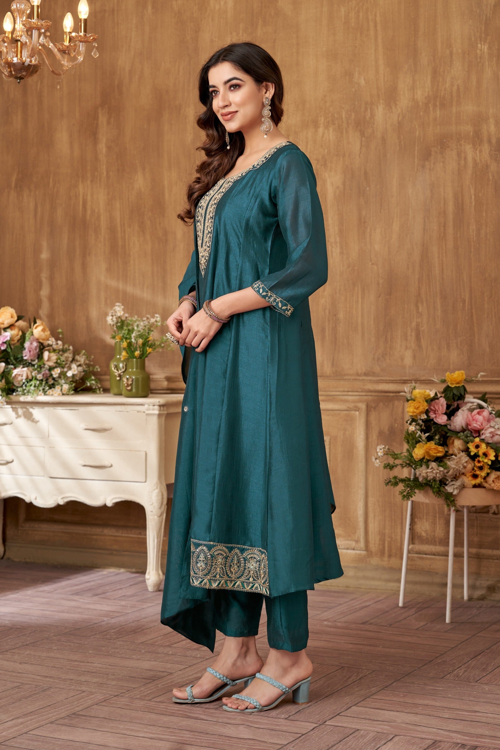 Vedant Vastram Kurta Pant set with Dupatta having Beautiful Embroidered work - Rama | Grocsy
