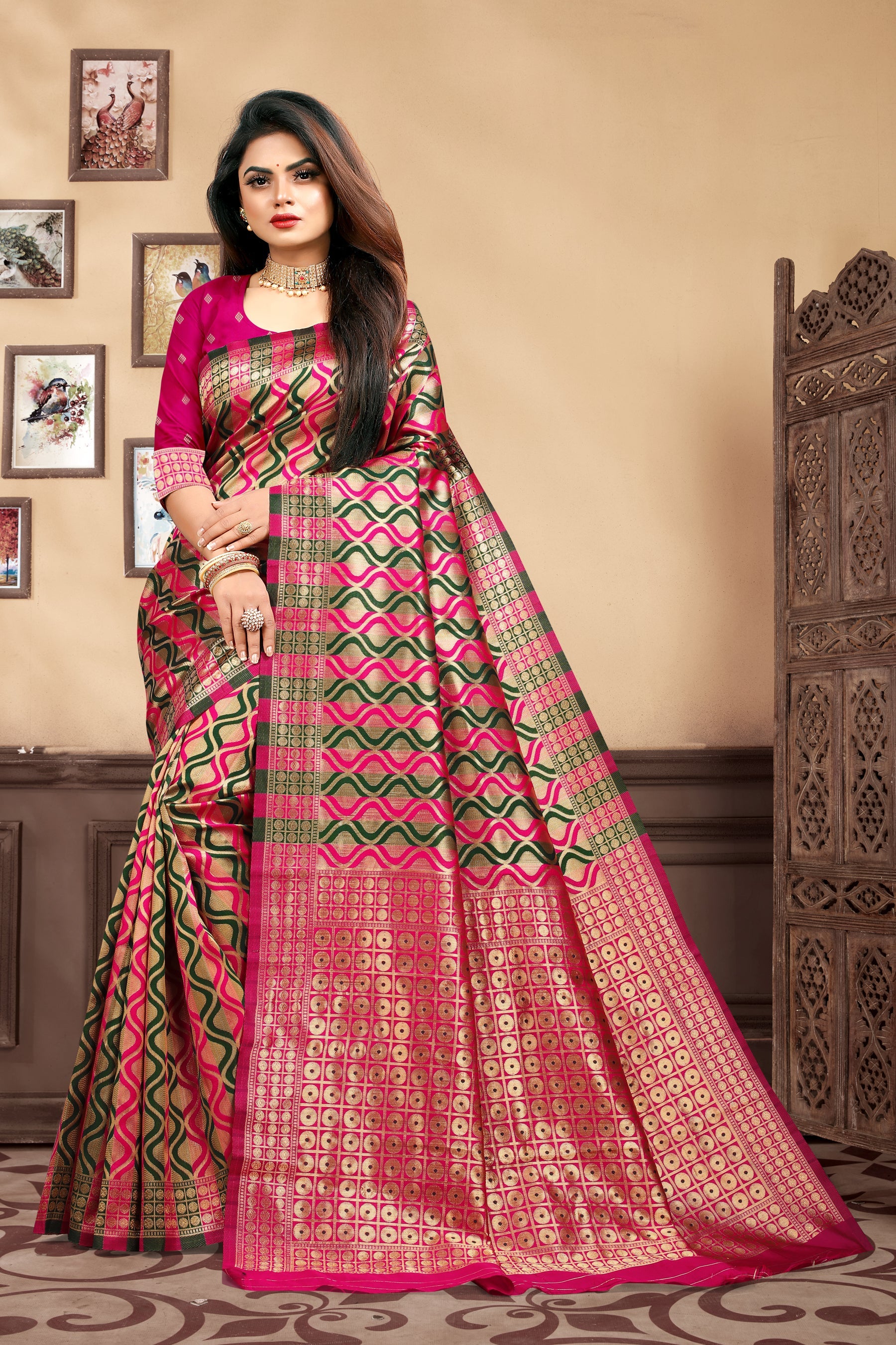 Vedant Vastram Litchi Silk Designer Banarasi Saree - Magenta | Grocsy