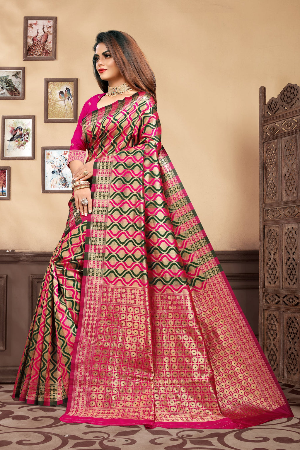 Vedant Vastram Litchi Silk Designer Banarasi Saree - Magenta | Grocsy