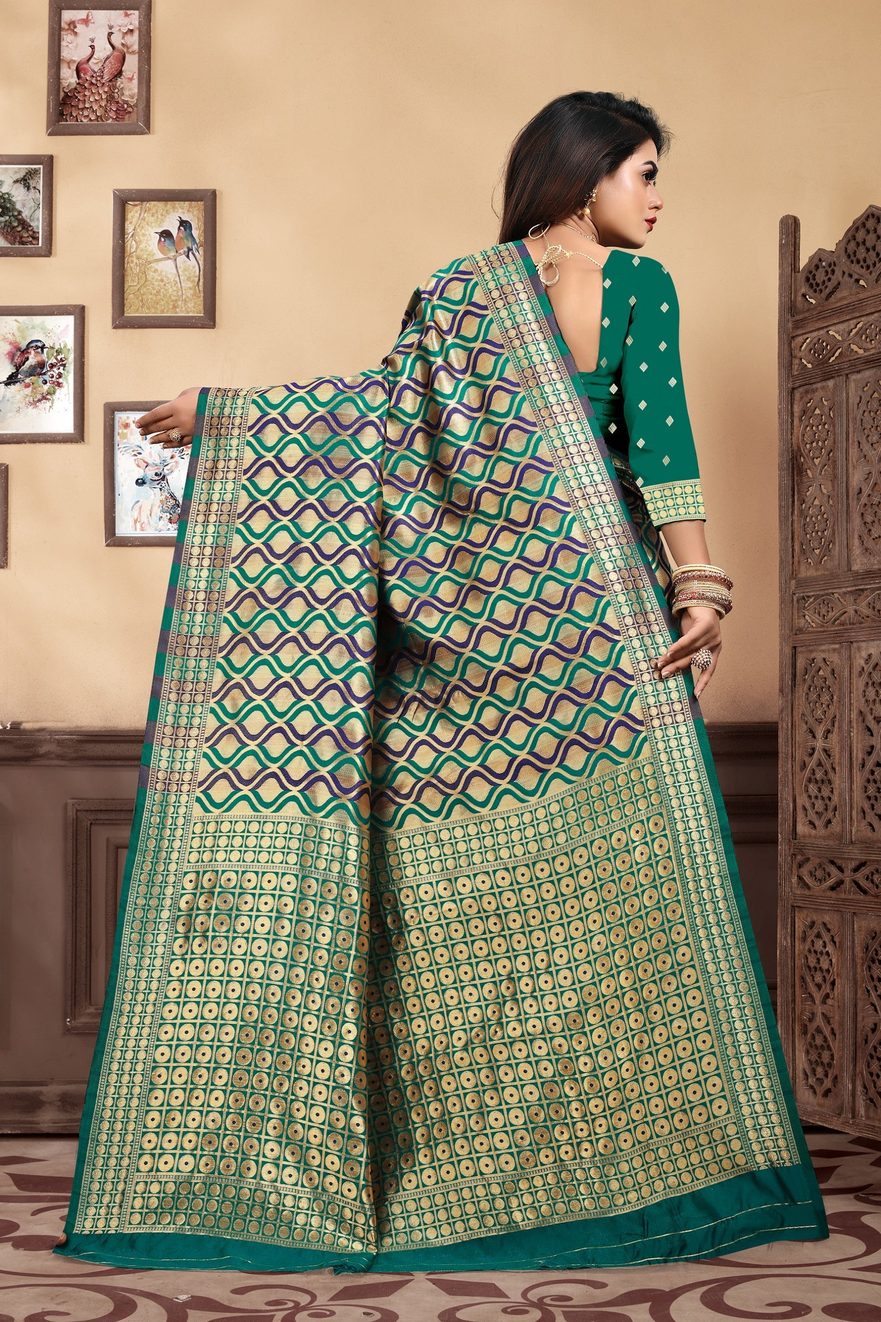 Vedant Vastram Litchi Silk Designer Banarasi Saree - Rama | Grocsy