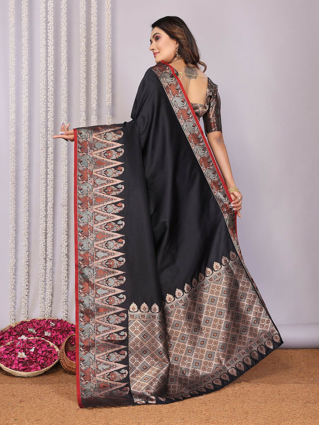 Joban Fashion Banarasi Black Jacquard Woven Soft Silk Saree | Grocsy