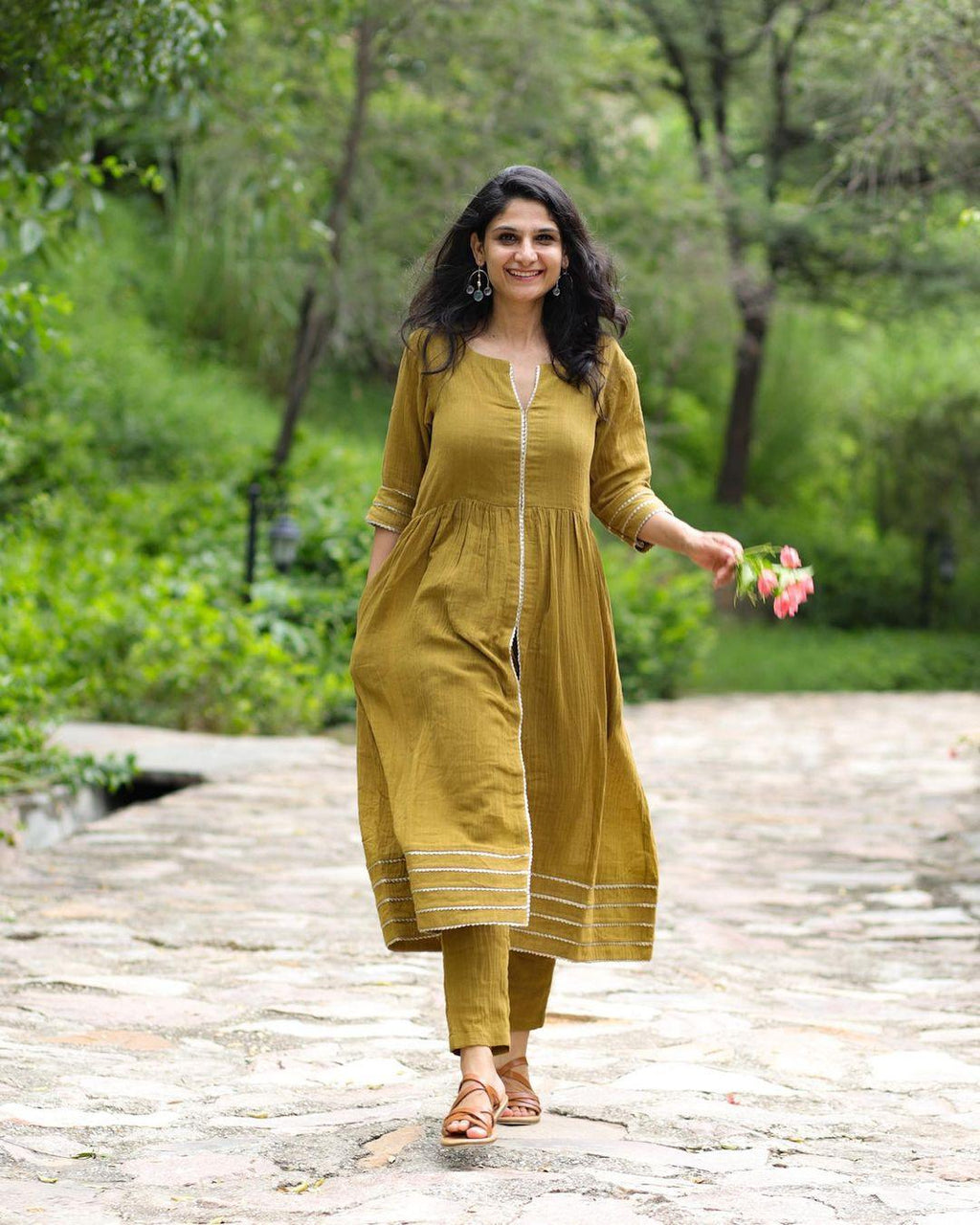 trueBrowns Pure Cotton Gota Slit Kurta Set | Relove | Grocsy