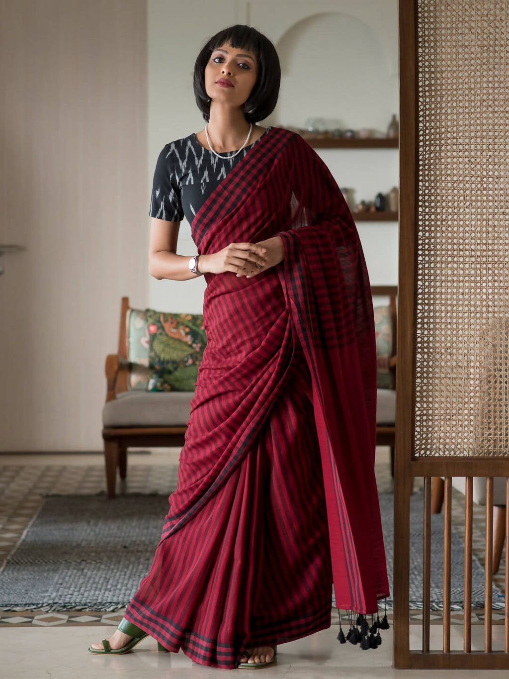Suta Maroon Woven Design Pure Cotton Saree | Grocsy