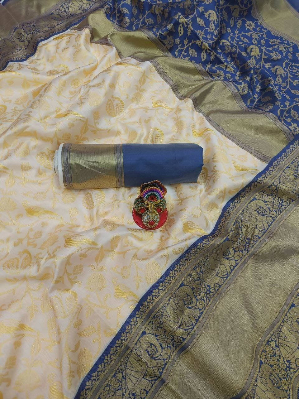 DEIANA'S Beautiful Designer Golden zari Soft Lichi Silk Saree - White | Grocsy