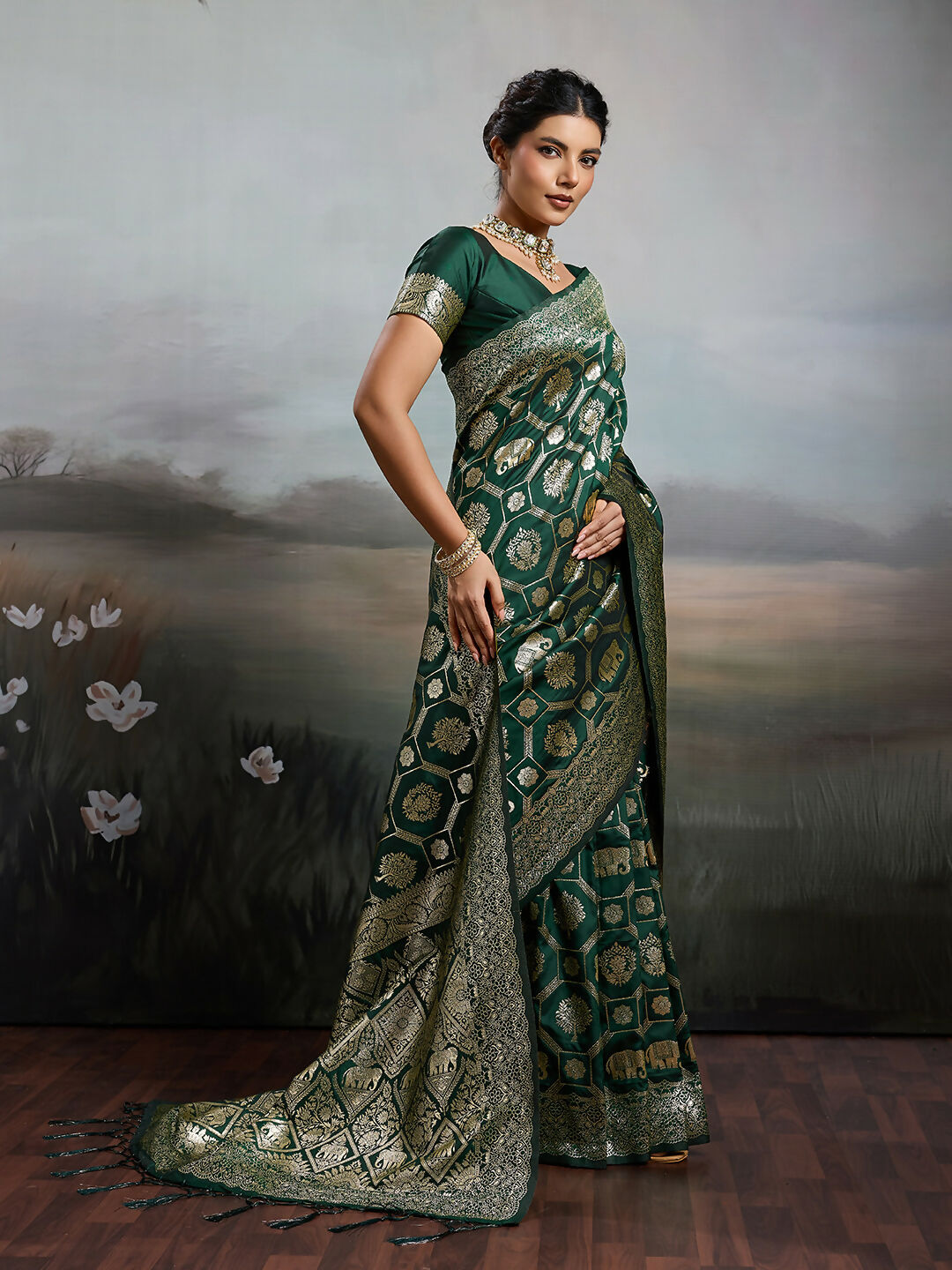 Shree Shyam Fashion Bottle Green Silk Blend Saree | Grocsy