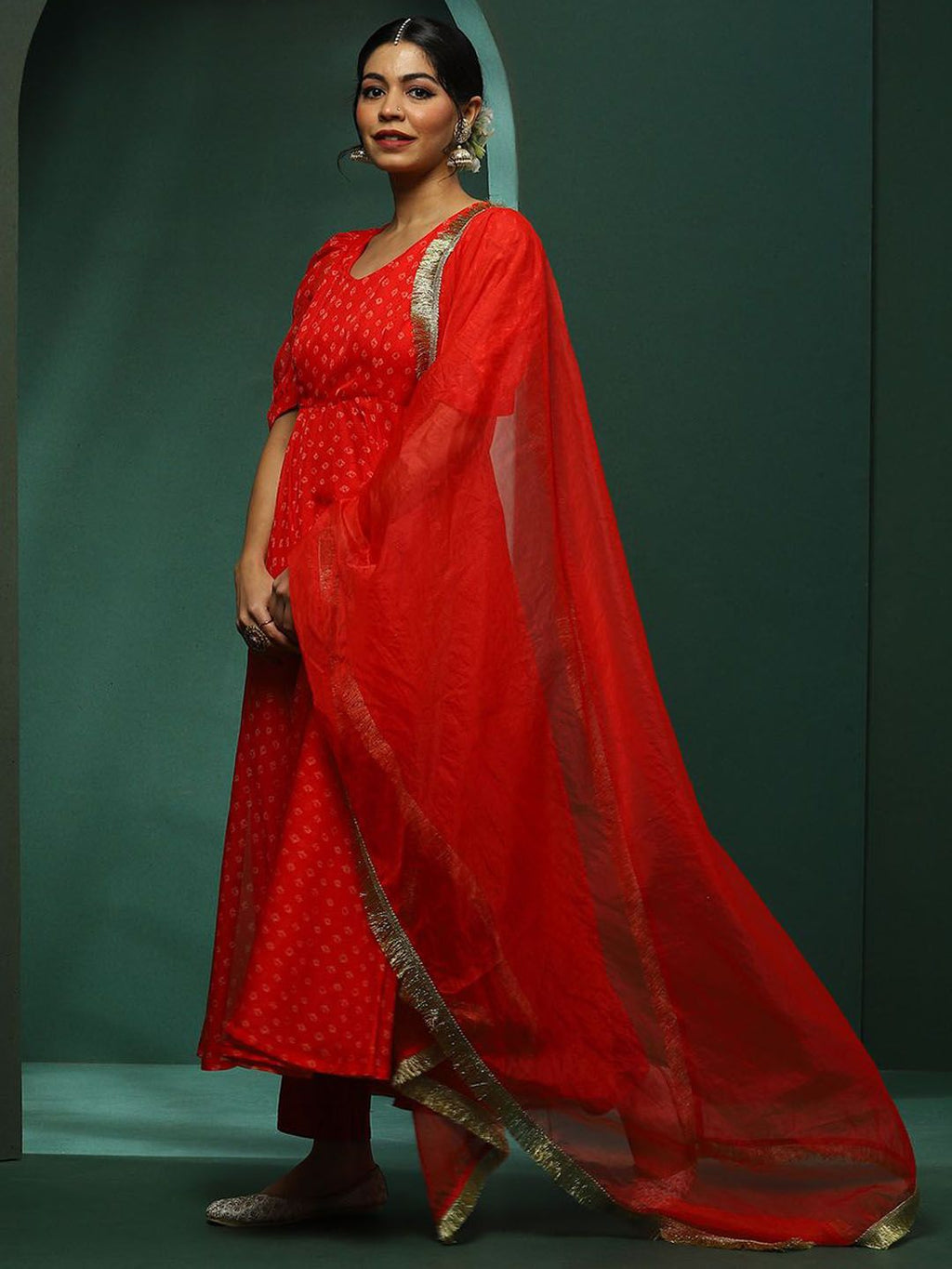 Sangria Printed Kurta & Trouser With Dupatta | Grocsy
