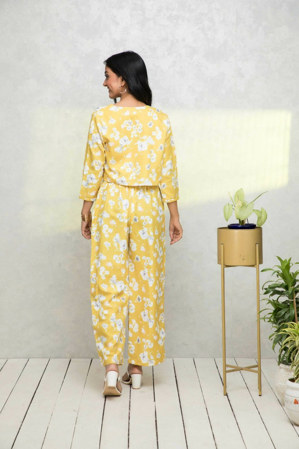 Myshka Women Yellow Printed Pastels Co-Ords | Grocsy