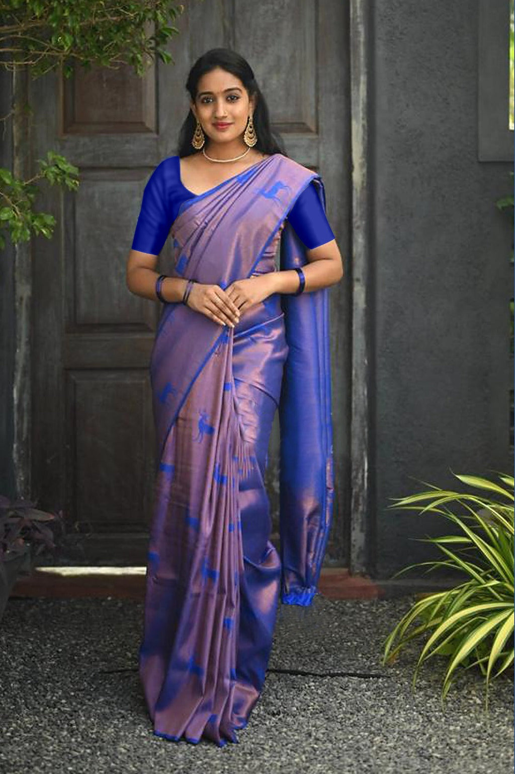 Vamika Weaving Banarasi Jacquard blue Kanjivaram Saree | Grocsy