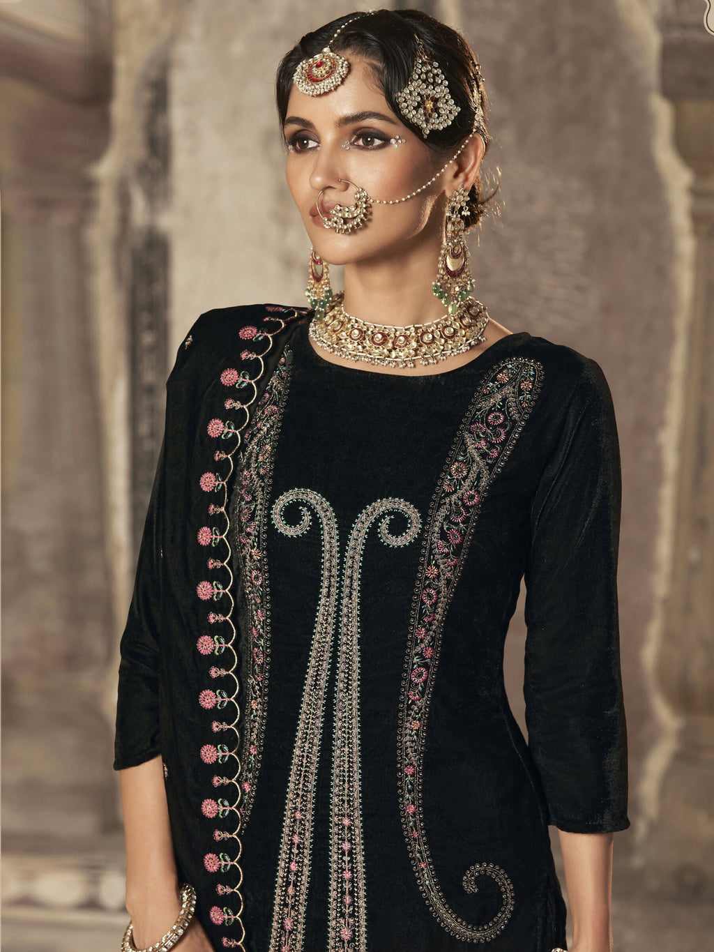 Jyoti Fashion Women's Black Velvet Floral Resham Thread with Jari work Kurta with Trouser & Dupatta | Grocsy