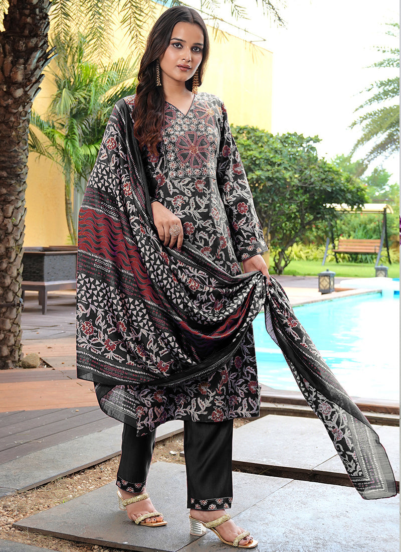 Prazu Fashion Black Cotton Silk Floral Printed Thread Sequence Salwar Suit | Grocsy