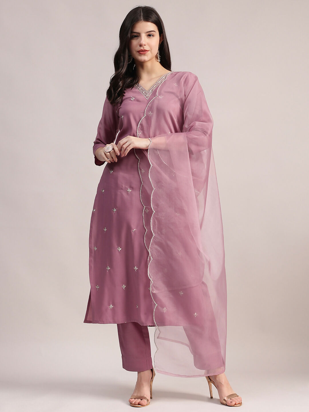 Aavyora Women Lavender Embroidered Chinon Kurta with Straight Pants & Organza Dupatta Set | Grocsy