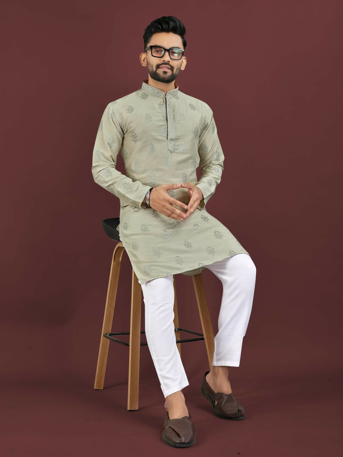 Anaita Green Embroidered Silk Straight Kurta | Grocsy