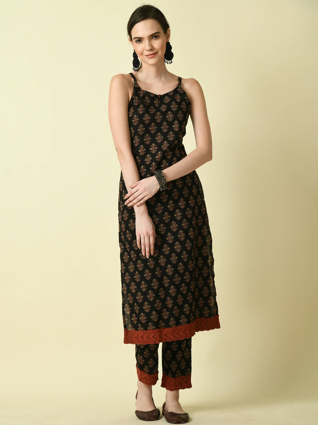 Myshka Women's Black Printed Kurta With Trouser | Grocsy