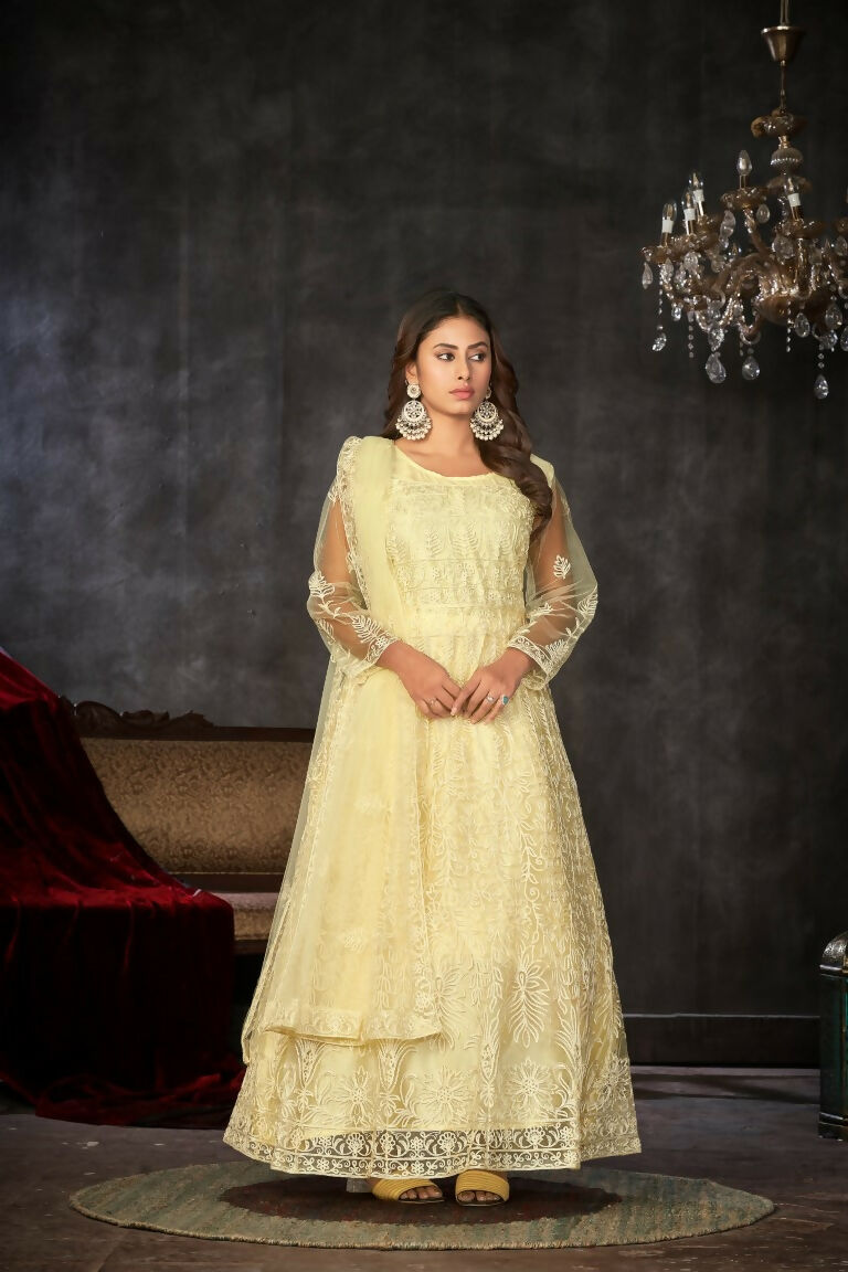 Jyoti Fashion Women's Cream Net Embroidered Anarkali Kurta Pant Set With Dupatta | Grocsy