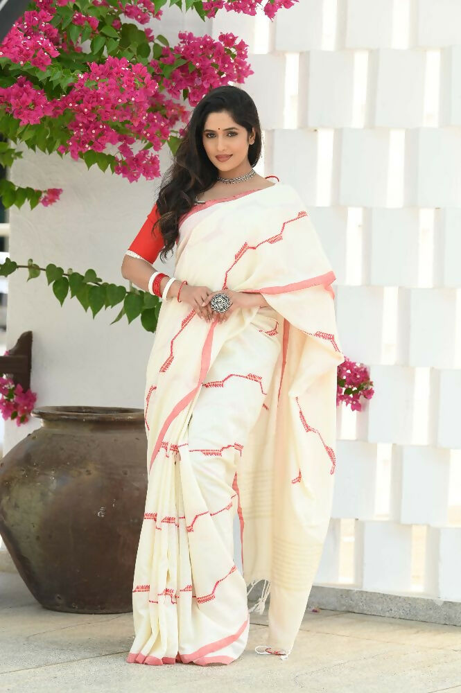 Beatitude Off White Cotton Handloom Saree | Grocsy