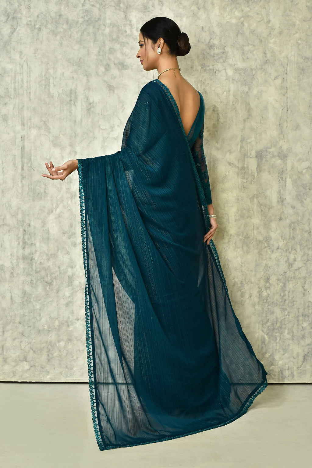 Teal Silk Solid Saree With Blouse Piece - Purvi | Grocsy