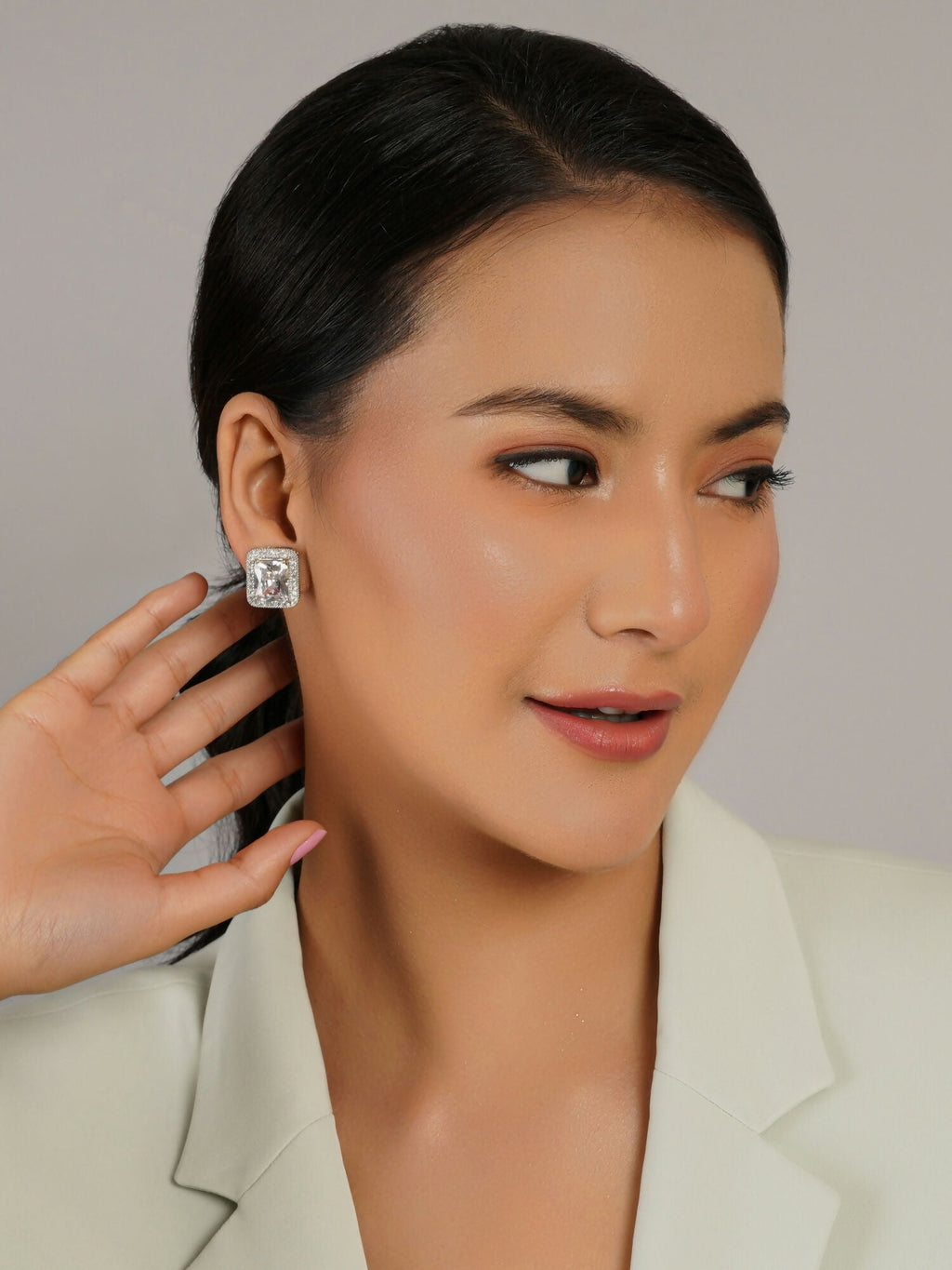 stone stud (white) - Ruby Raang | Grocsy