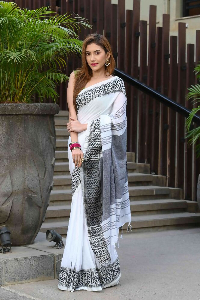 Beatitude White Cotton Jacquard Border Tangail Handloom Saree | Grocsy