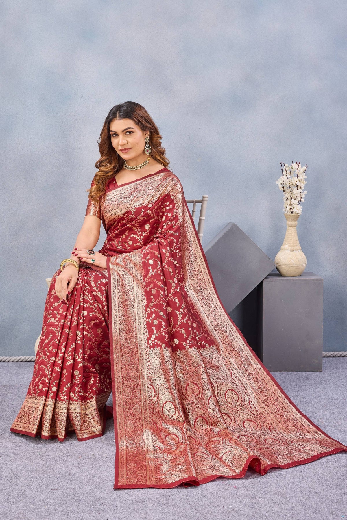 Divine International Trading Co Red Soft Silk Blend Banarasi Jacuard Work Designer Party Wear Saree With Unstitched Blouse Piece | Grocsy
