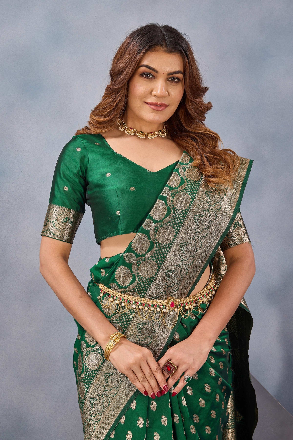 Divine International Trading Co Green Soft Silk Blend Banarasi Jacuard Work Designer Party Wear Saree With Unstitched Blouse Piece | Grocsy