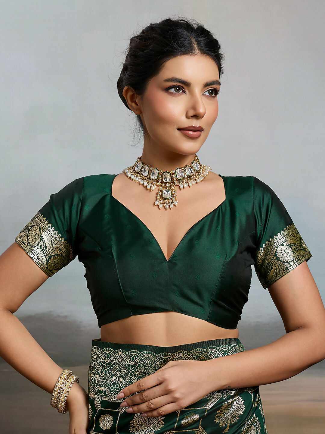 Shree Shyam Fashion Bottle Green Silk Blend Saree | Grocsy