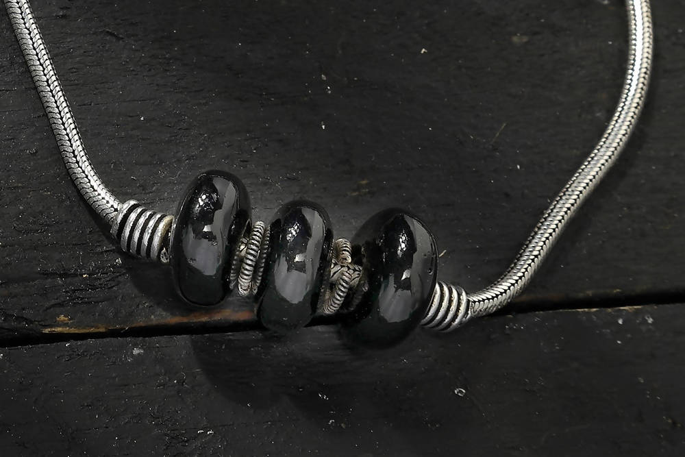 Mominos Fashion Kamal Johar Oxidised Plain Silver With Black Beads Anklets | Grocsy