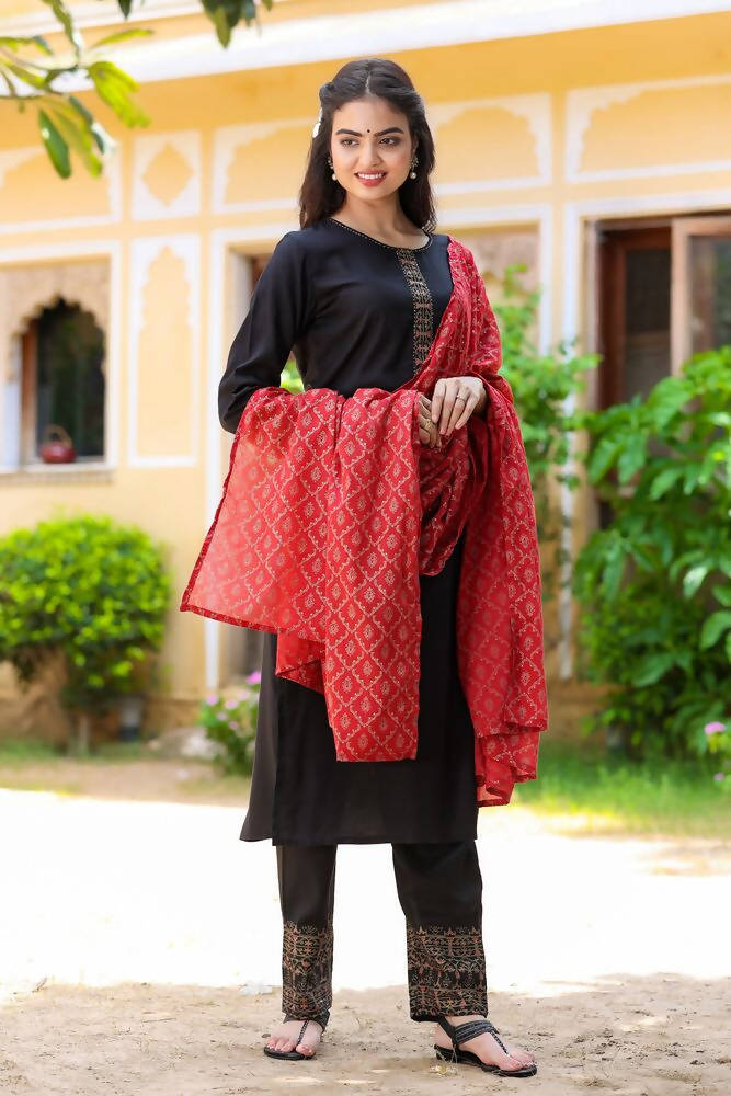 Yufta Women Black & Maroon Thread Work Pure Cotton Kurta with Palazzos & With Dupatta | Grocsy