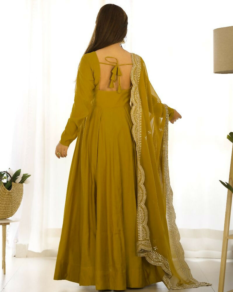 Joban Fashion Mehndi Kurta Set Chanderi Sequence Embroidery Work | Grocsy