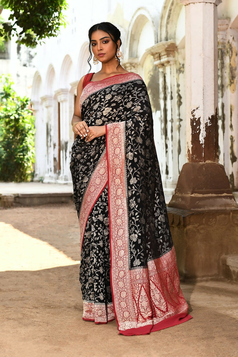 Joban Fashion Black Crepe Chiffon Pure Handloom Banarasi Silk Saree | Grocsy