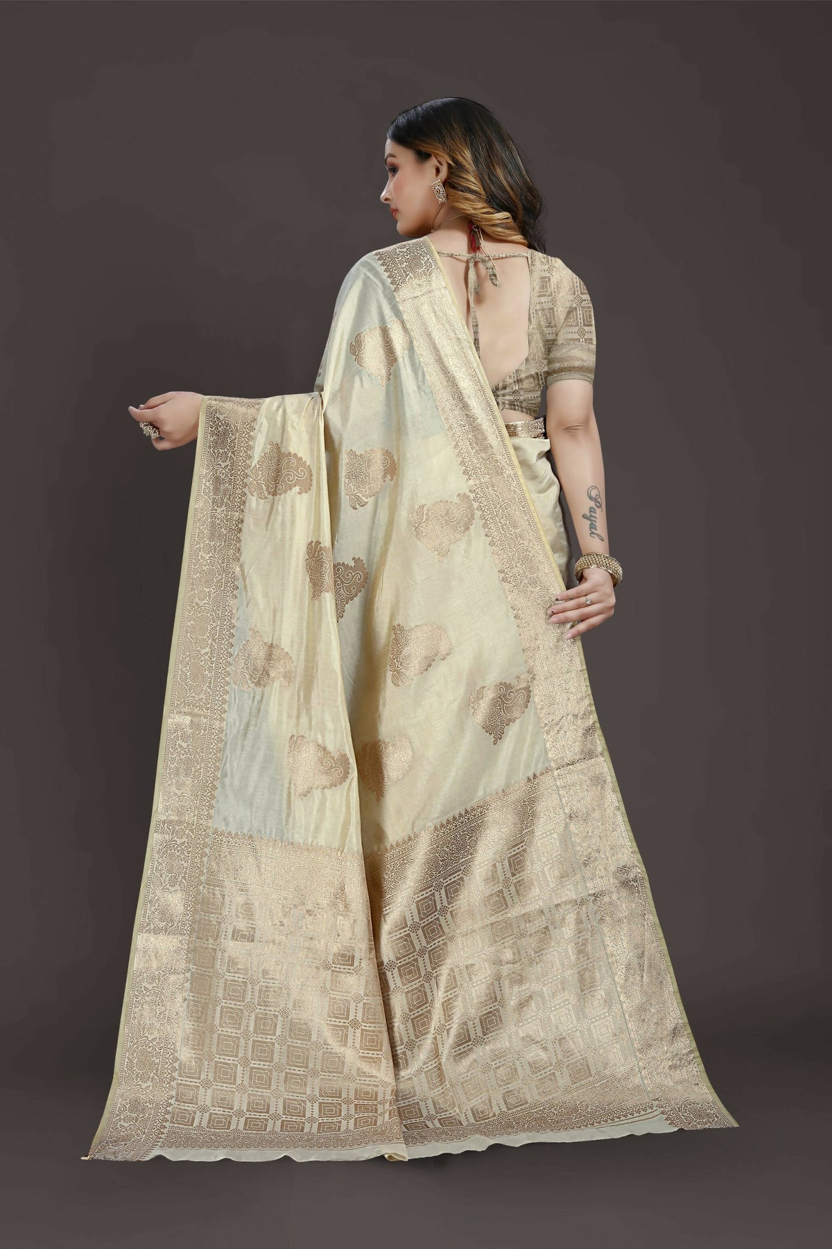 Off White Pure Raw Silk Zari Woven Saree with Unstitched Blouse Piece - Alisha | Grocsy