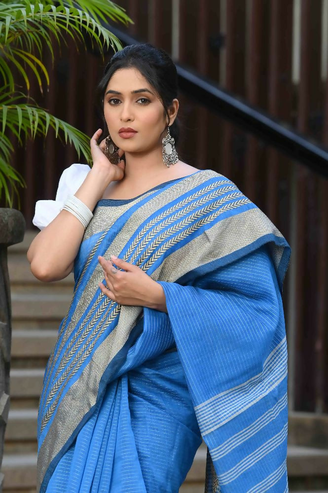 Beatitude Blue Cotton Handloom Saree | Grocsy