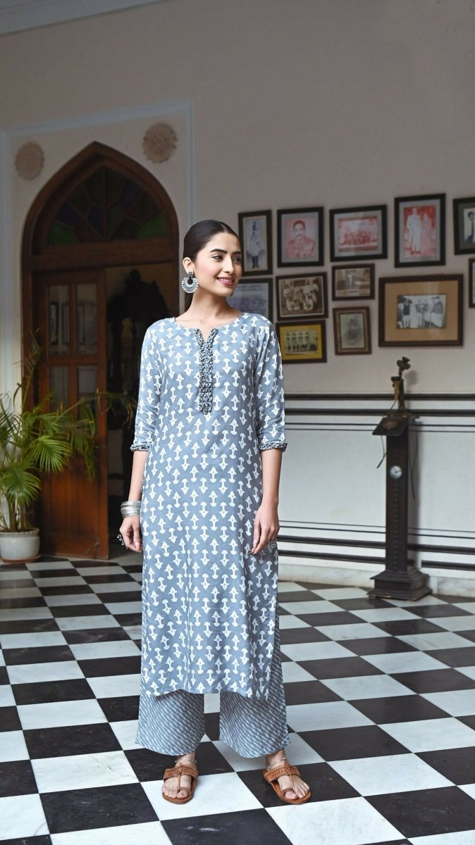 Aayaa Pure Muslin printed Kurti & Pant - Grey sky | Grocsy