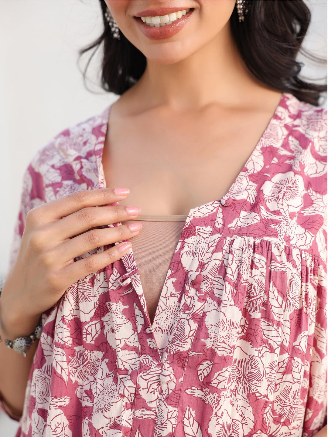 Janasya Light Cotton Floral Gathered Kurta | Grocsy