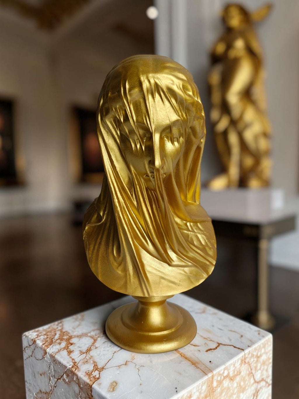 Sun Mun Decors Veil Lady Bust Golden | Grocsy