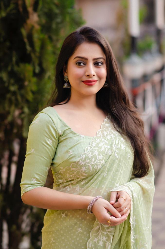 Green Pure Chiffon Woven Design Saree with Unstitched Blouse - A2M | Grocsy