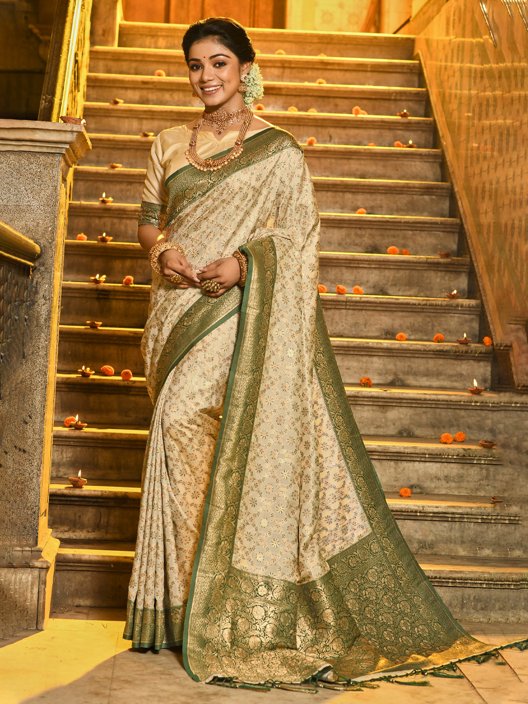 Anaita Off White Banarasi Saree With Blouse Piece | Grocsy