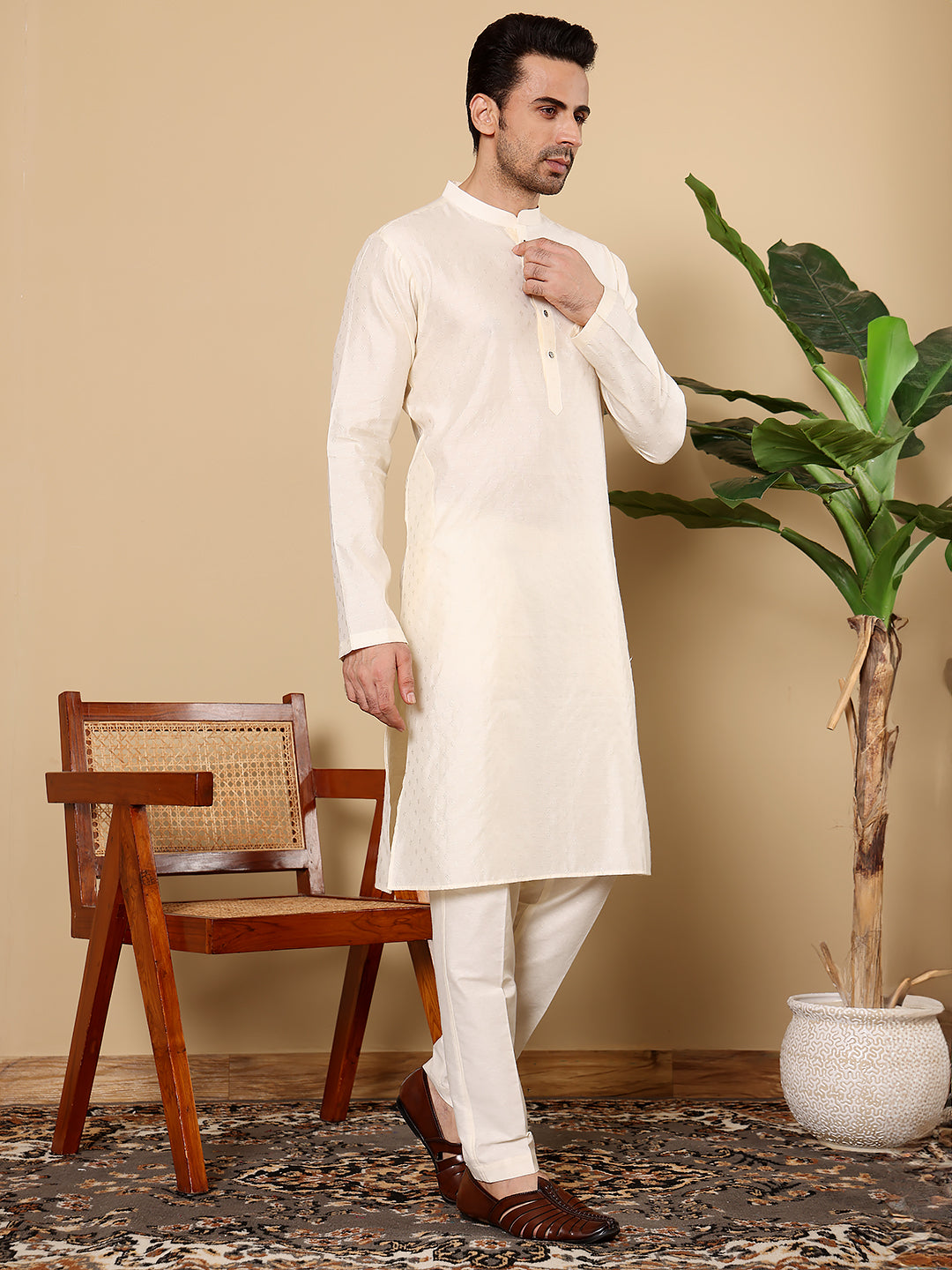 MULTI SHADES Men's Off White Straight Viscose Silk Kurta With Textured Effect And Off White Solid Trouser Style Churidar | Grocsy