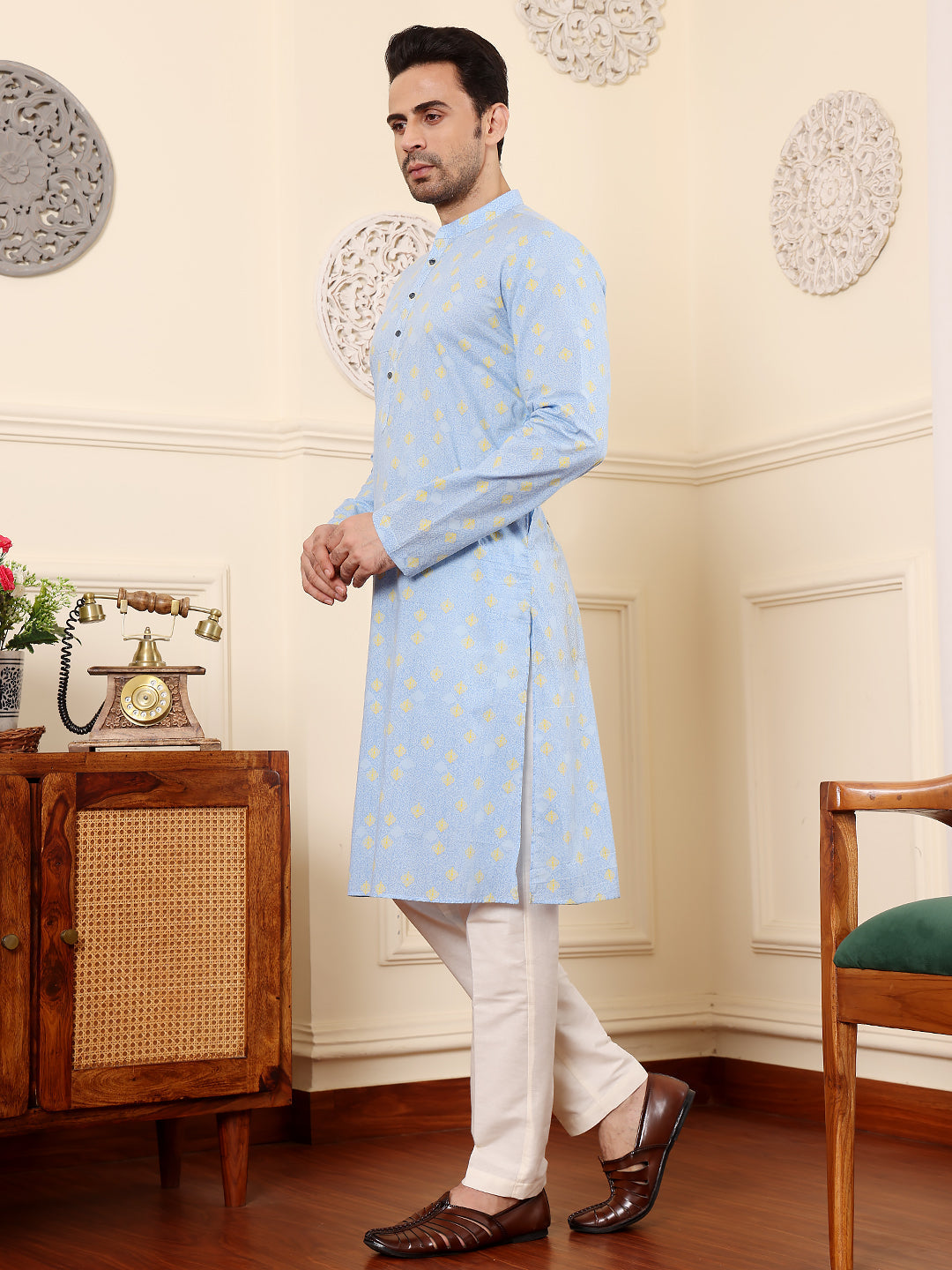 MULTI SHADES Men's Elegant Blue Printed Straight Cotton Kurta,Cream Solid Trouser Style Churidar | Grocsy
