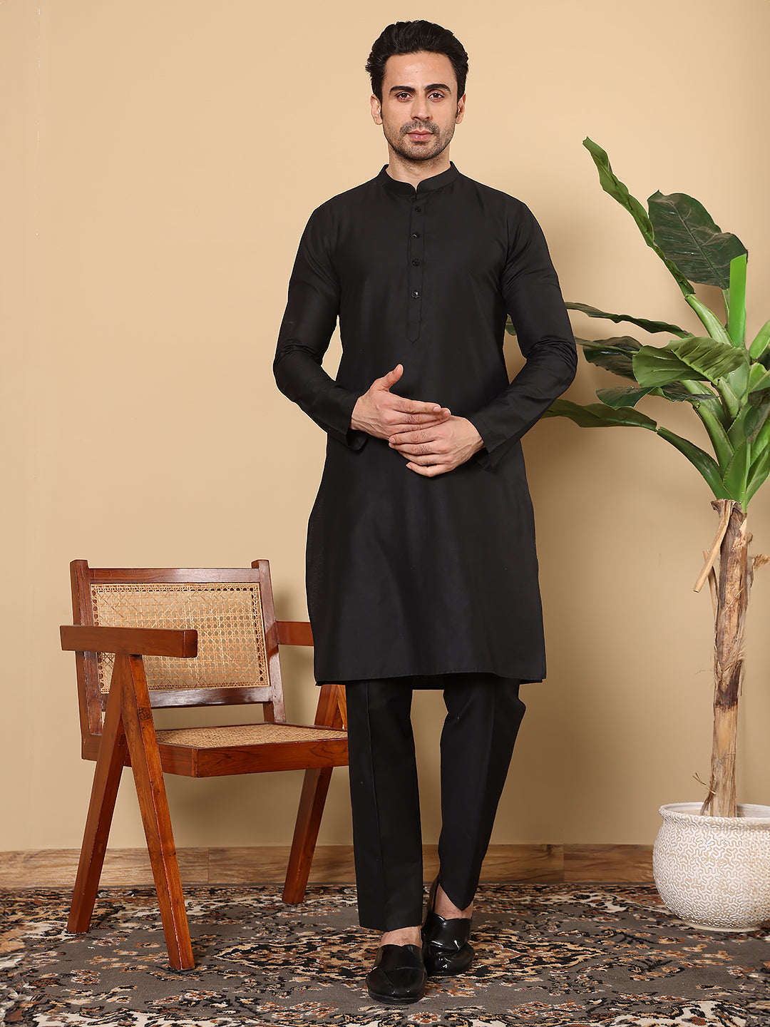 MULTI SHADES Men's Long Sleeve Mandarin Collar Black Straight Viscose Silk Kurta With Slub Effect | Grocsy