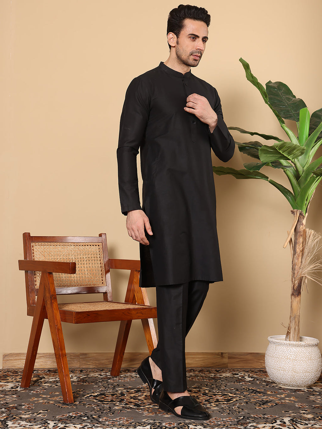 MULTI SHADES Men's Long Sleeve Mandarin Collar Black Straight Viscose Silk Kurta With Slub Effect | Grocsy