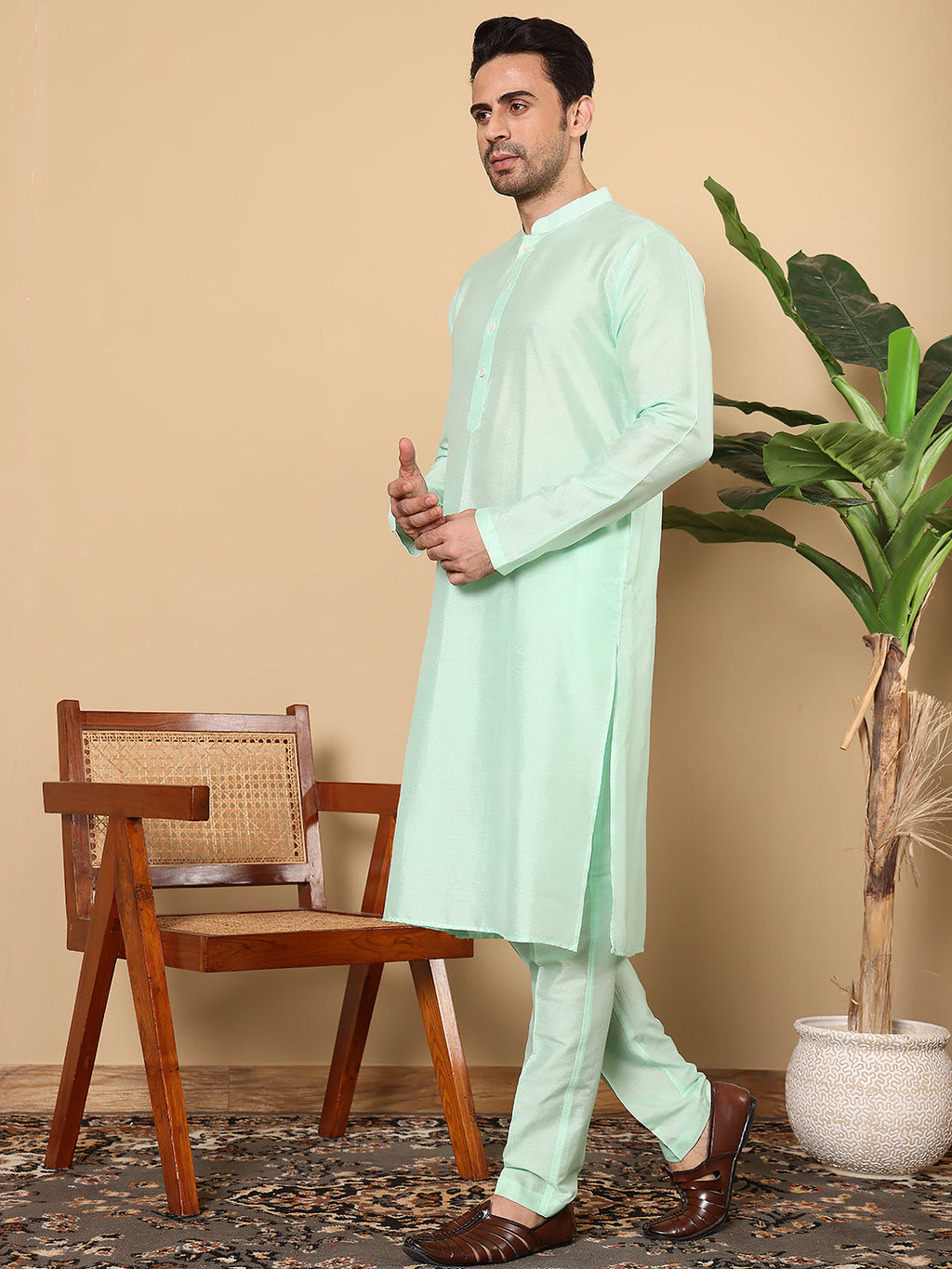 MULTI SHADES Men's Long Sleeve Mandarin Collar Sea Green Straight Viscose Silk Kurta With Slub Effect | Grocsy