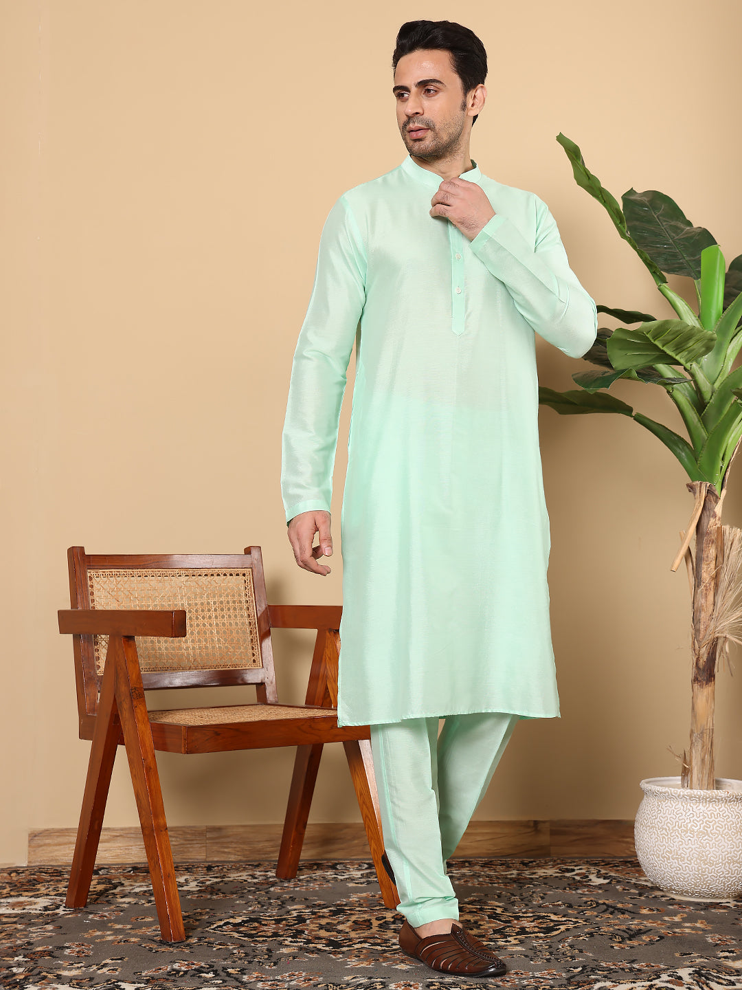 MULTI SHADES Men's Long Sleeve Mandarin Collar Sea Green Straight Viscose Silk Kurta With Slub Effect | Grocsy