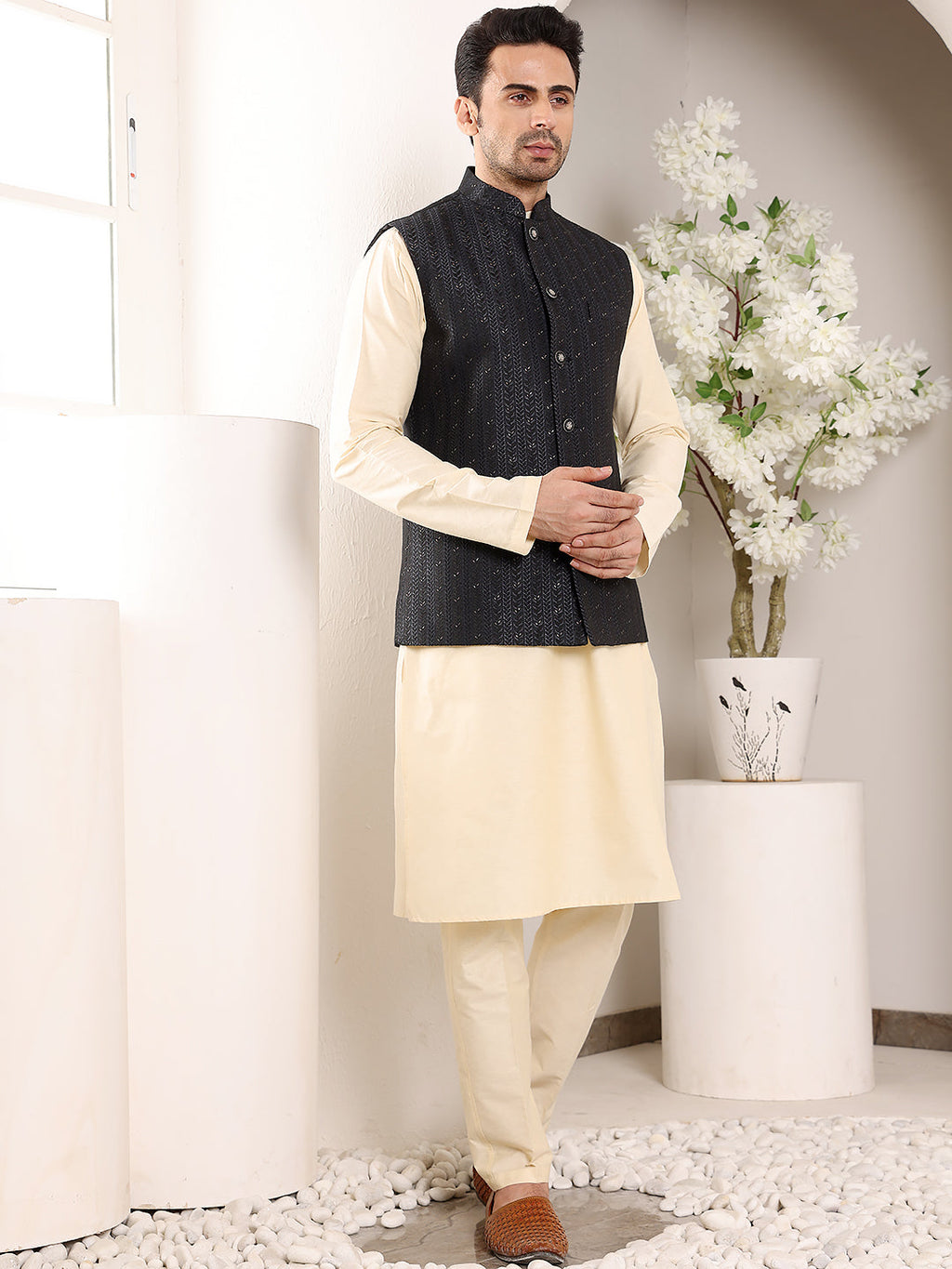 MULTI SHADES Men's Full Sleeve Cream Kurta Pyjama & Black Embroidered Nehru Jacket | Grocsy