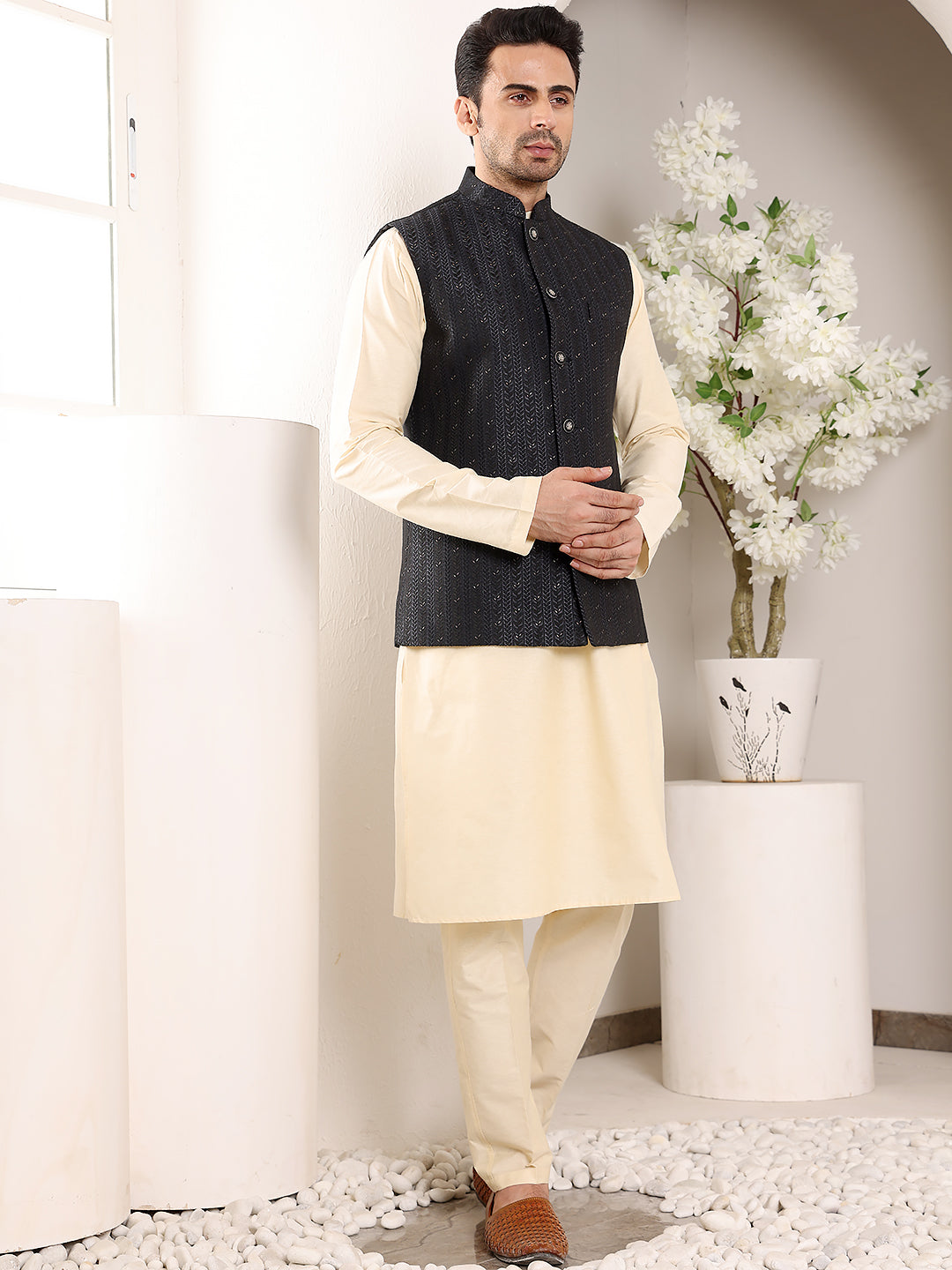 MULTI SHADES Men's Full Sleeve Cream Kurta Pyjama & Black Embroidered Nehru Jacket | Grocsy
