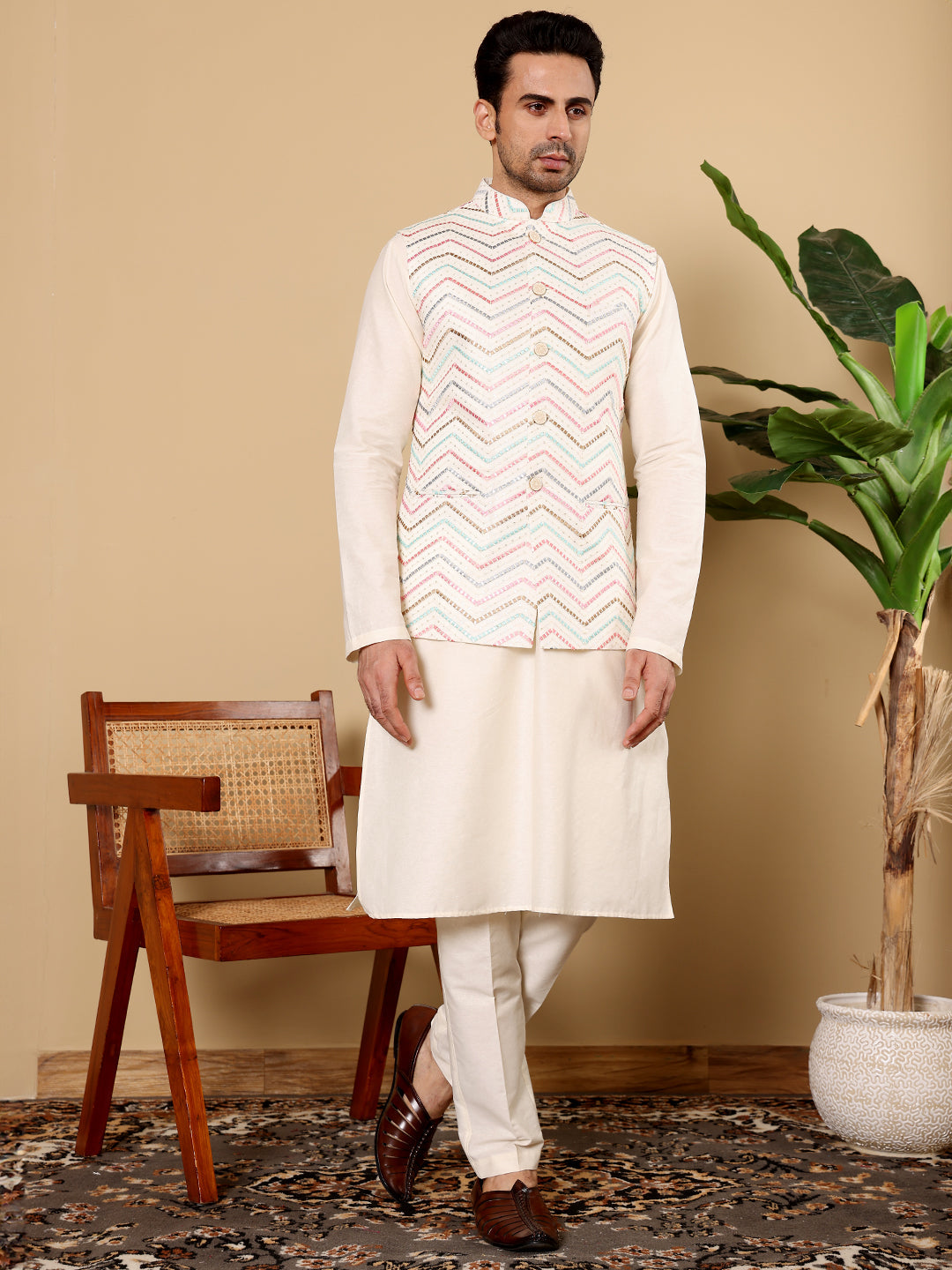 MULTI SHADES Men's Full Sleeve Ivory Kurta Pyjama & White Embroidered Nehru Jacket | Grocsy
