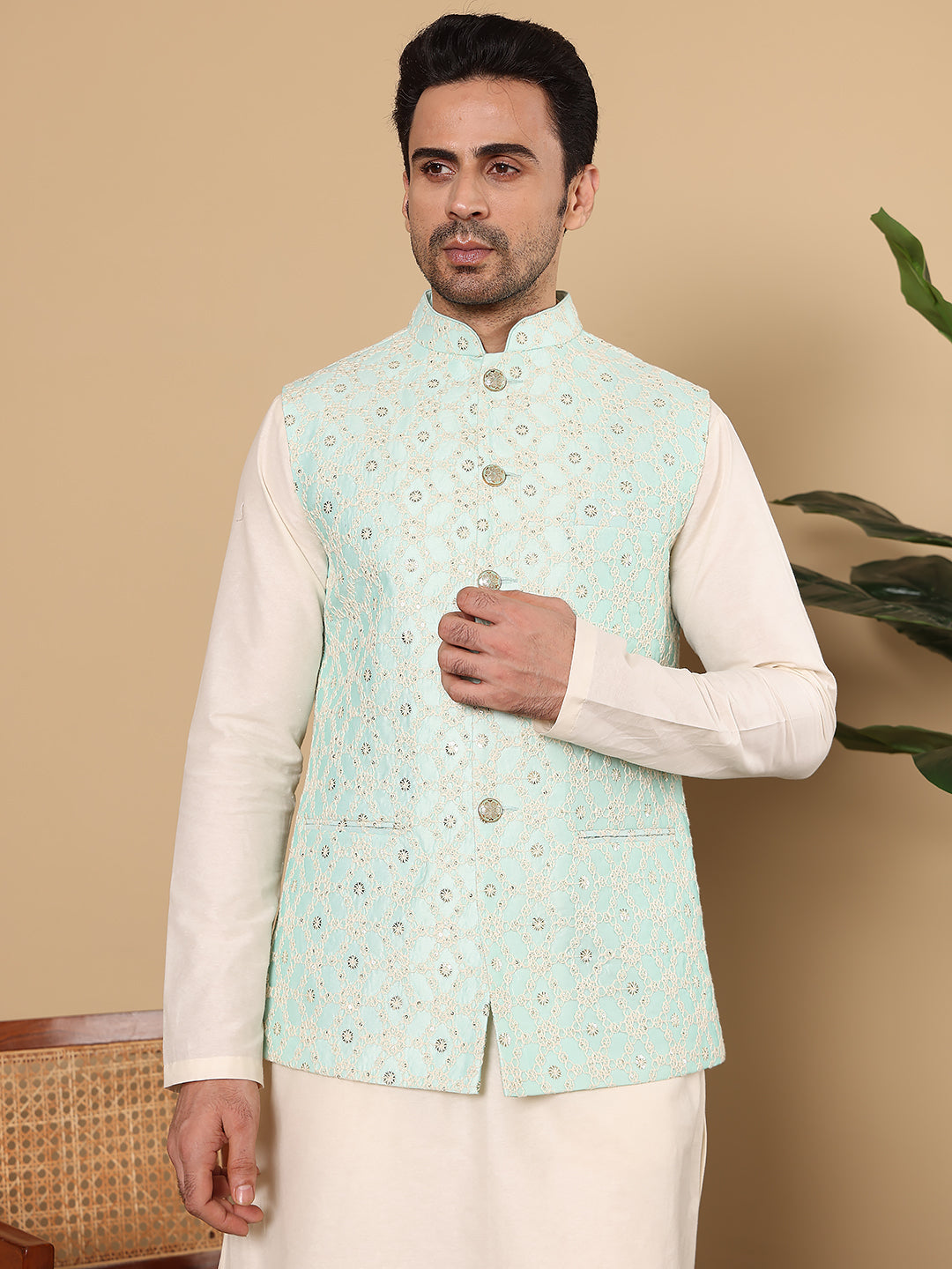 MULTI SHADES Men's Full Sleeve Ivory Kurta Pyjama & Green Embroidered Nehru Jacket | Grocsy
